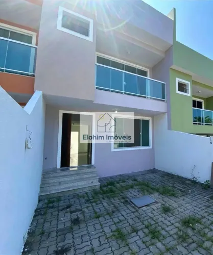 Casa à Venda | 3 Quartos, Suíte e 2 Vagas de Garagem