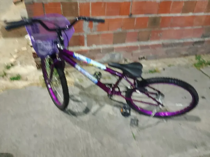 Estou vendendo uma bicicleta para criança