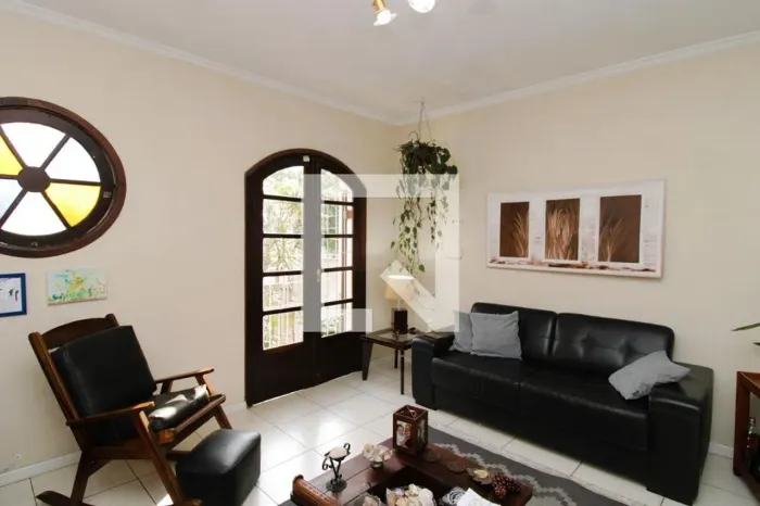 Casa à Venda - Vila Pedra Branca, 3 Quartos, 200 m2