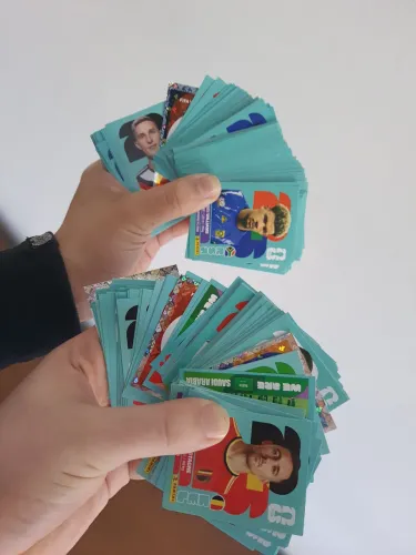 Troca de Figurinhas da Copa 2026 (Trindade) - Atualizando Periodicamente