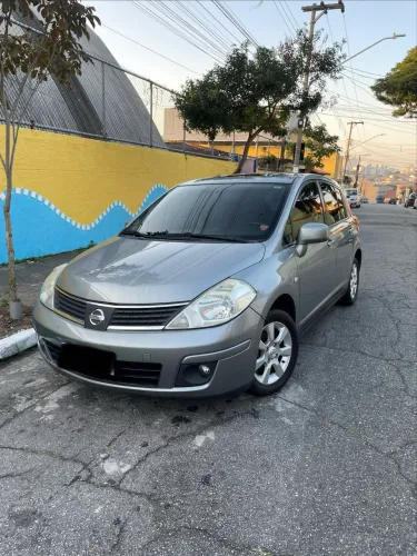 Nissan Tiida SL 1.8/1.8 Flex 16V Mec. 2008