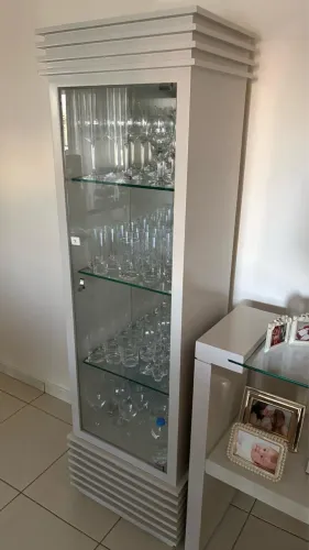 ,mesa,cadeiras ,cristaleira e aparador