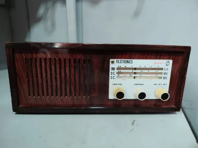 Rádio Antigo Raro Filotronics Devaneio Ótimo Estado Funciona