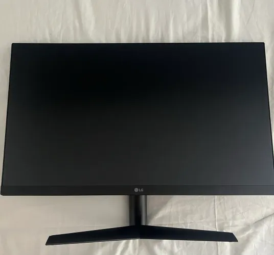 LG UltraGear 24GN60R-B (23,8", IPS, Full HD, 144 Hz, 1 ms)