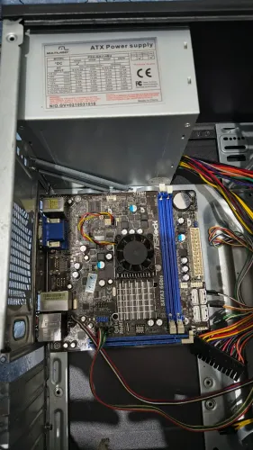 Placas e fonte com defeito