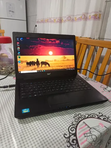 Notebook positivo i5 com 4gb memória, te ado novo, carregador novo.