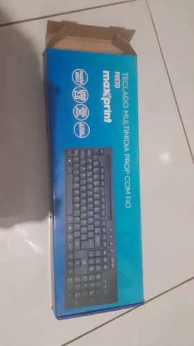 TECLADO COM FIO, NOVO SEM MARCAS DE USO