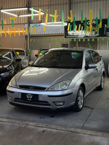 Ford Focus Ghia/ XR 2.0 /ghia 2.0 16V Flex 5P 2006