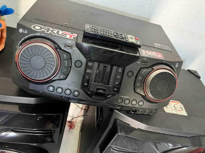 LG XBOOM