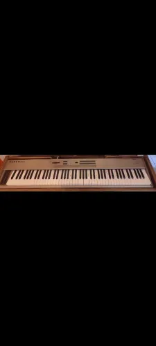Teclado Kurzweil SP88 pouco usado e caixa amplificadora