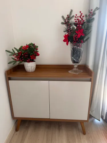 Mini Buffet em ótimo estado