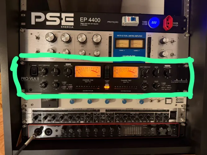 ART PRO VLA 2 - Compressor Óptico Stereo com Válvulas 