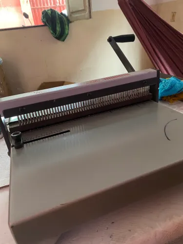 MÁQUINA DE FURAR PAPEL - ESPIRAL