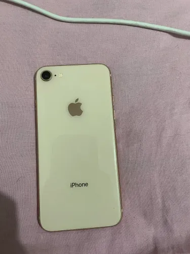 IPHONE 8