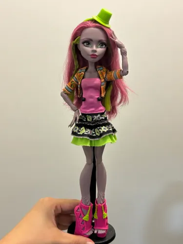 Monster High Marisol Coxi incompleta 