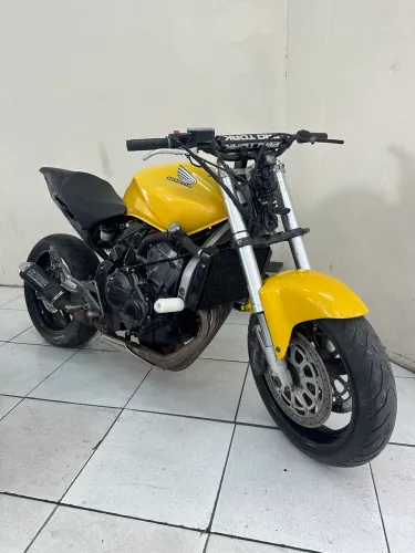 Hornet 600 2010