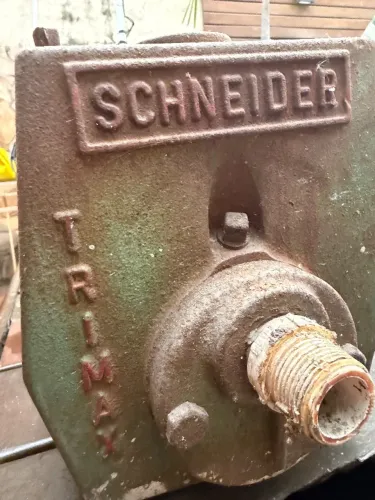Bomba autoaspirante Schneider