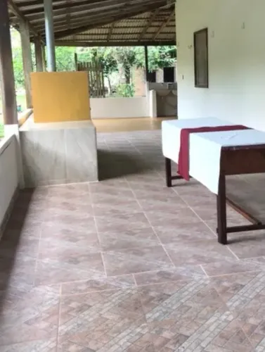 Vendo uma chácara medindo 40x250