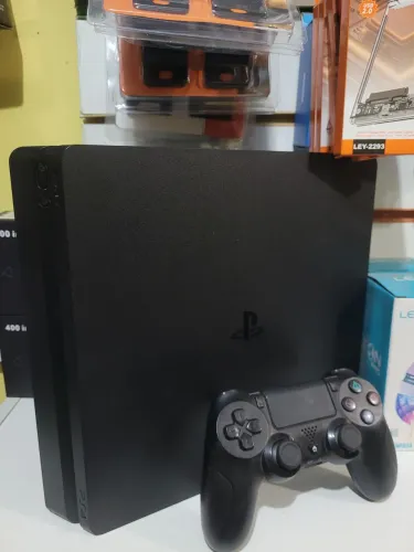 PlayStation 4 Slim
