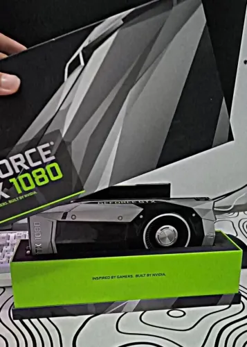Vendo ou troco por iphone Placa de vídeo Founders Edition GTX 1080 