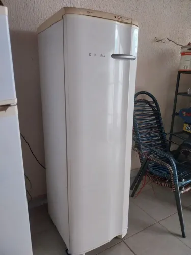 Freezer vertical ENTREGO