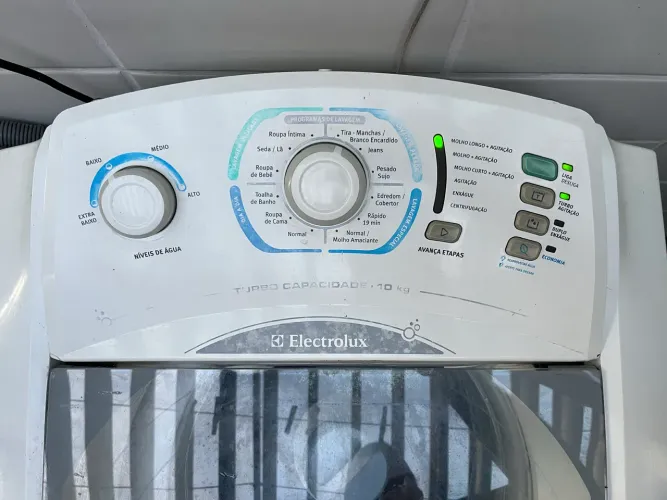 Máquina de Lavar Electrolux 10kg Branca