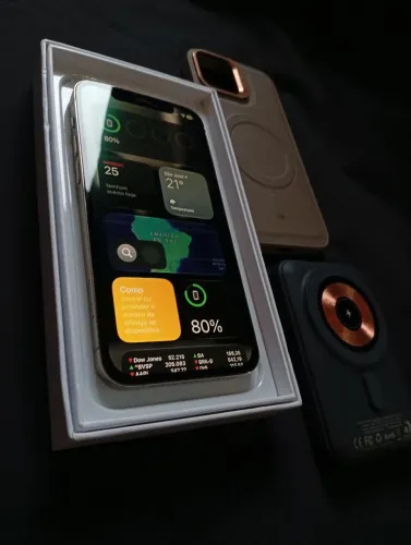 IPhone 12 Pro 128GB + Power Bank- Volt Charge PRO - 10.000mAh - Impecável 