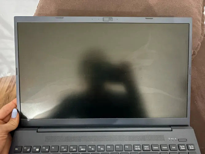 Notebook Vaio, muito novo, trocar apenas a tela!