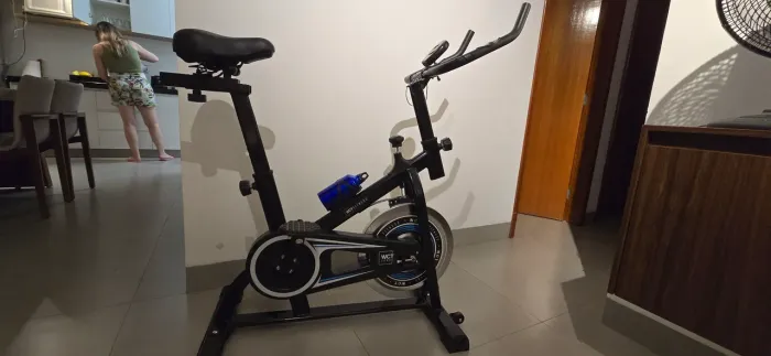 Bicicleta Ergométrica Spinning WCT fitness