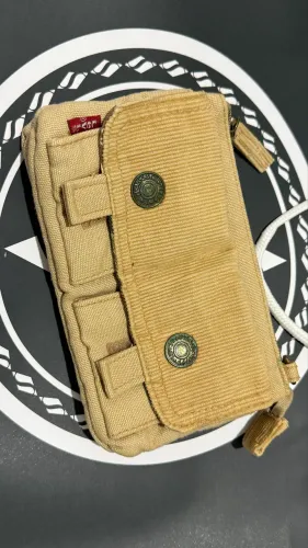 Carteira / mini bolsa Levis 