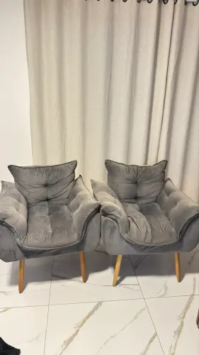 Poltrona semi nova 