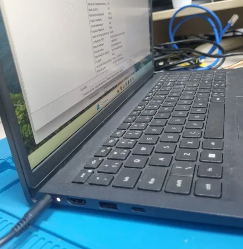 Notebook Dell 3530 - Core i7 1355u