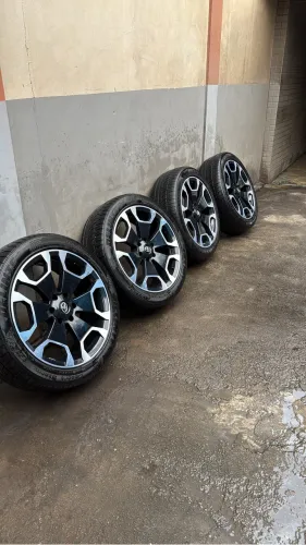 Vendo aro 22 da Hilux original!