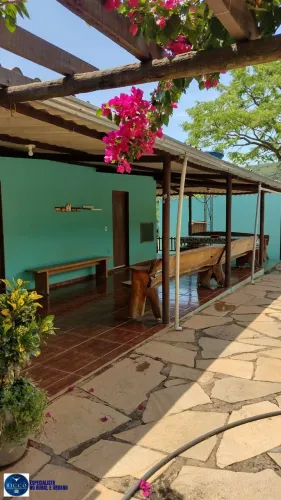 Chácara à Venda em Pirenópolis  27.500 m² , córrego no fundo