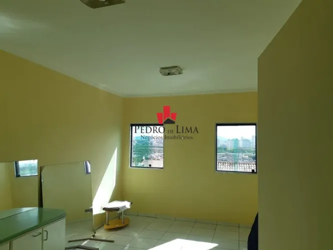 Galpão comércio,500², 04 ban,03 salas, jd Piratininga Próximos dos principais pontos comer