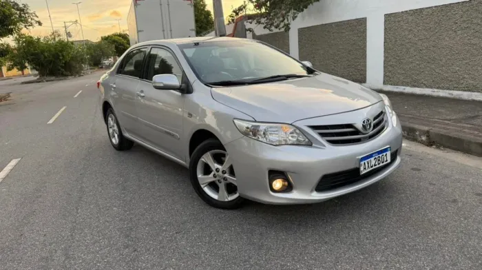 Toyota Corolla XEI 2.0 Flex 16V Aut. 2013