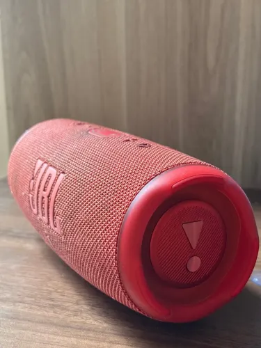 Jbl charge 5 vermelha