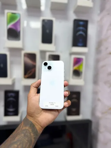 IPHONE 15 128GB AZUL<br>R$ 3.399,00