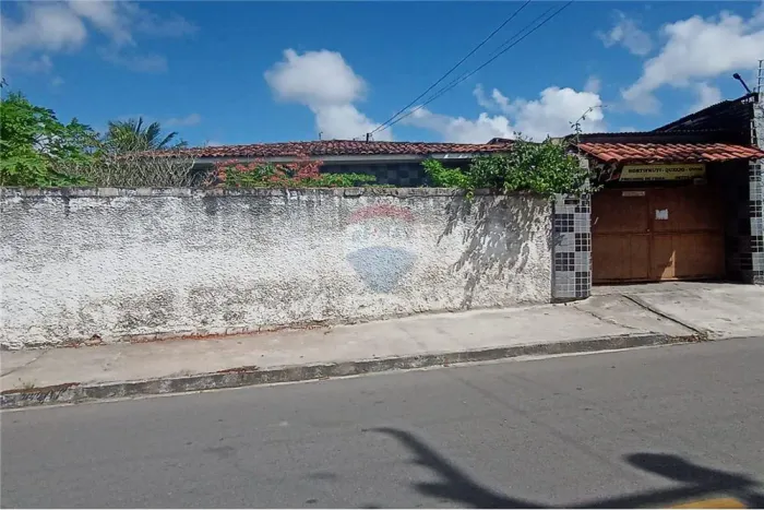 Excelente área de 1015 M² à venda no Cristo/Rangel