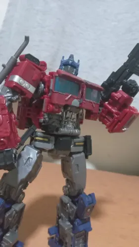Optimus Prime Bootleg