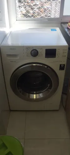 Lavadora de roupas Samsung