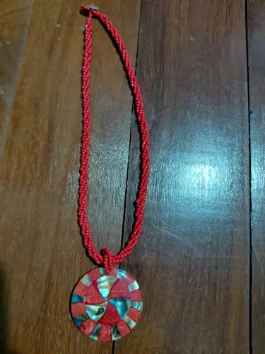 Colar madrepérola.