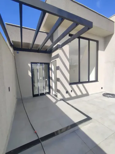 Casa geminada à venda, 3 quartos, 1 suíte, 3 vagas, Novo Centro - Santa Luzia/MG