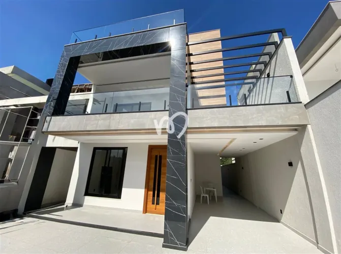 Casa Triplex com 4 quartos, sendo 4 suítes à venda, 580 m² por R$ 3.500.000 - Recreio dos
