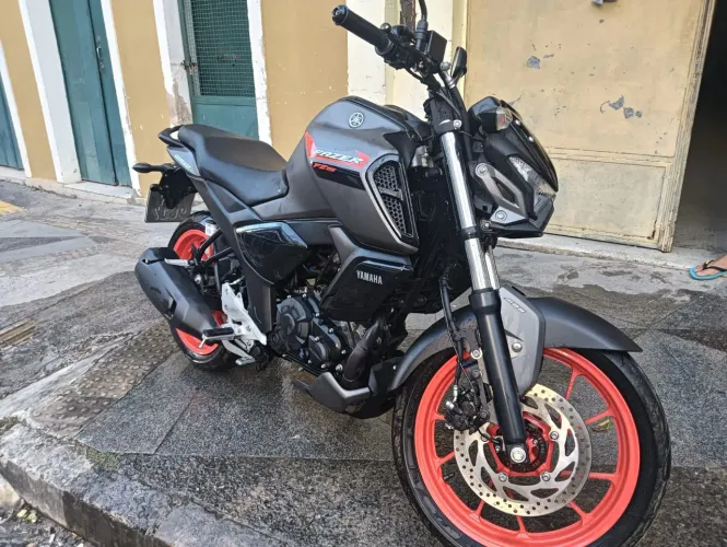 VENDO MOTO FZ15,UNICO DONO