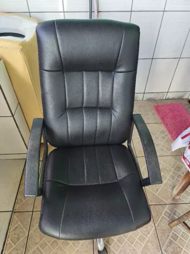 Vende-se cadeira de escritório usada!