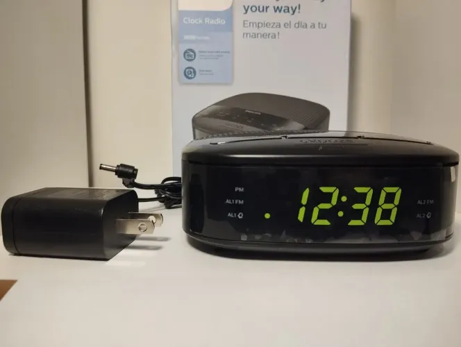 Rádio relógio Philips zerado