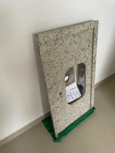 Vende-se pia de mármore nunca usada