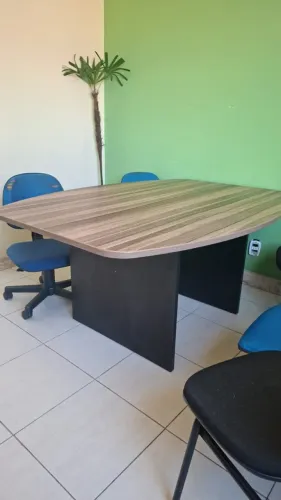 mesa reunião 6 lugares]