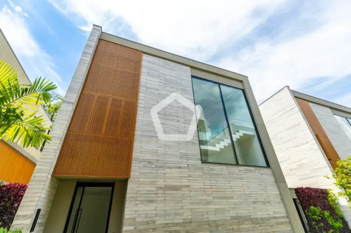 Casa em condomínio para venda em Brooklin com 3 quartos, sendo 3 suítes, 620m²